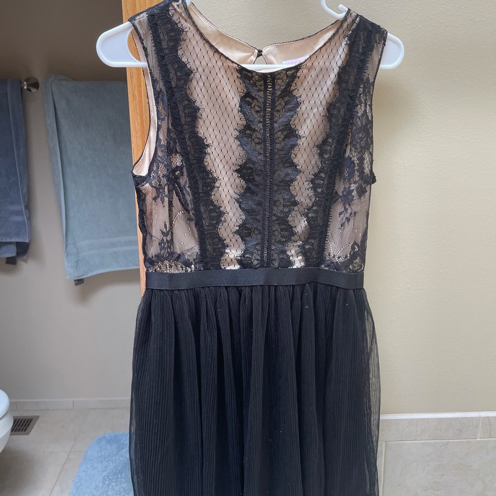 EUC Lace Cocktail Dress